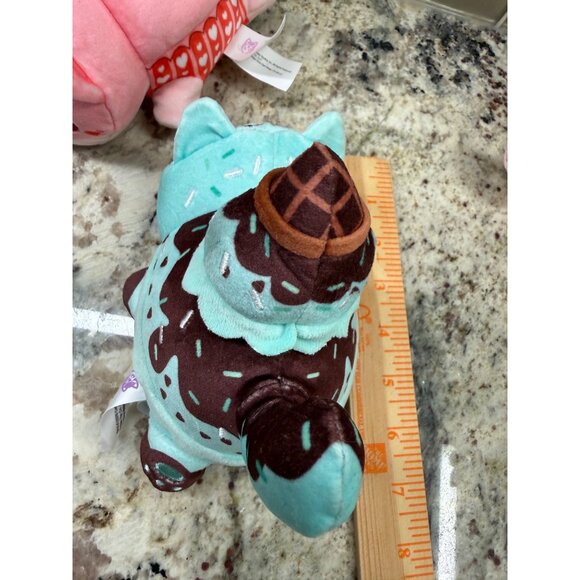 Lot Aphmau MeeMeows Mint Chocolate Chip Ice Cream Cat & Cherry Cupcake Cat Plush - Picture 8 of 16